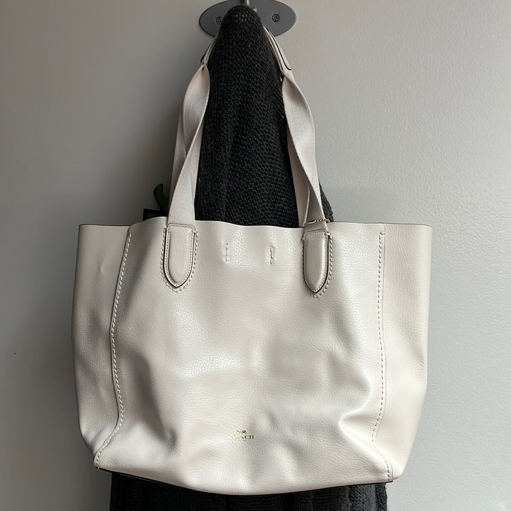 White coach tote
